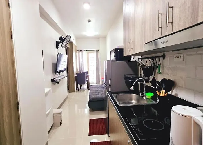 Apartment Coast Residences - 1 Bedroom With Balcony Near Picc, Wtc, Star & Moa Manila