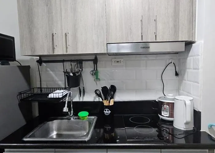 Coast Residences - 1 Bedroom With Balcony Near Picc, Wtc, Star & Moa Manila